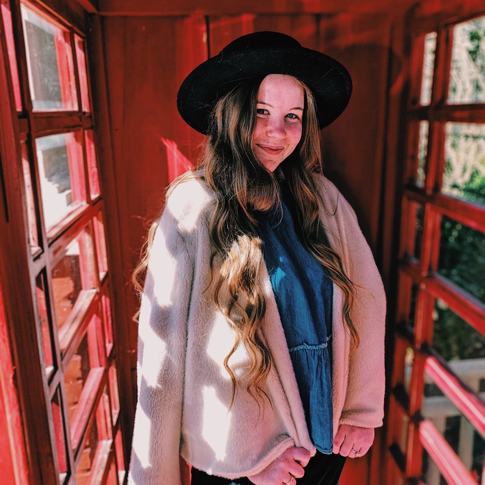 Meet your Posher, Brittany
